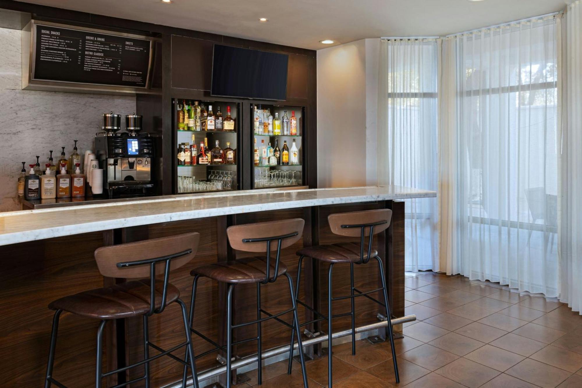 Courtyard Laredo Hotel Bagian luar foto