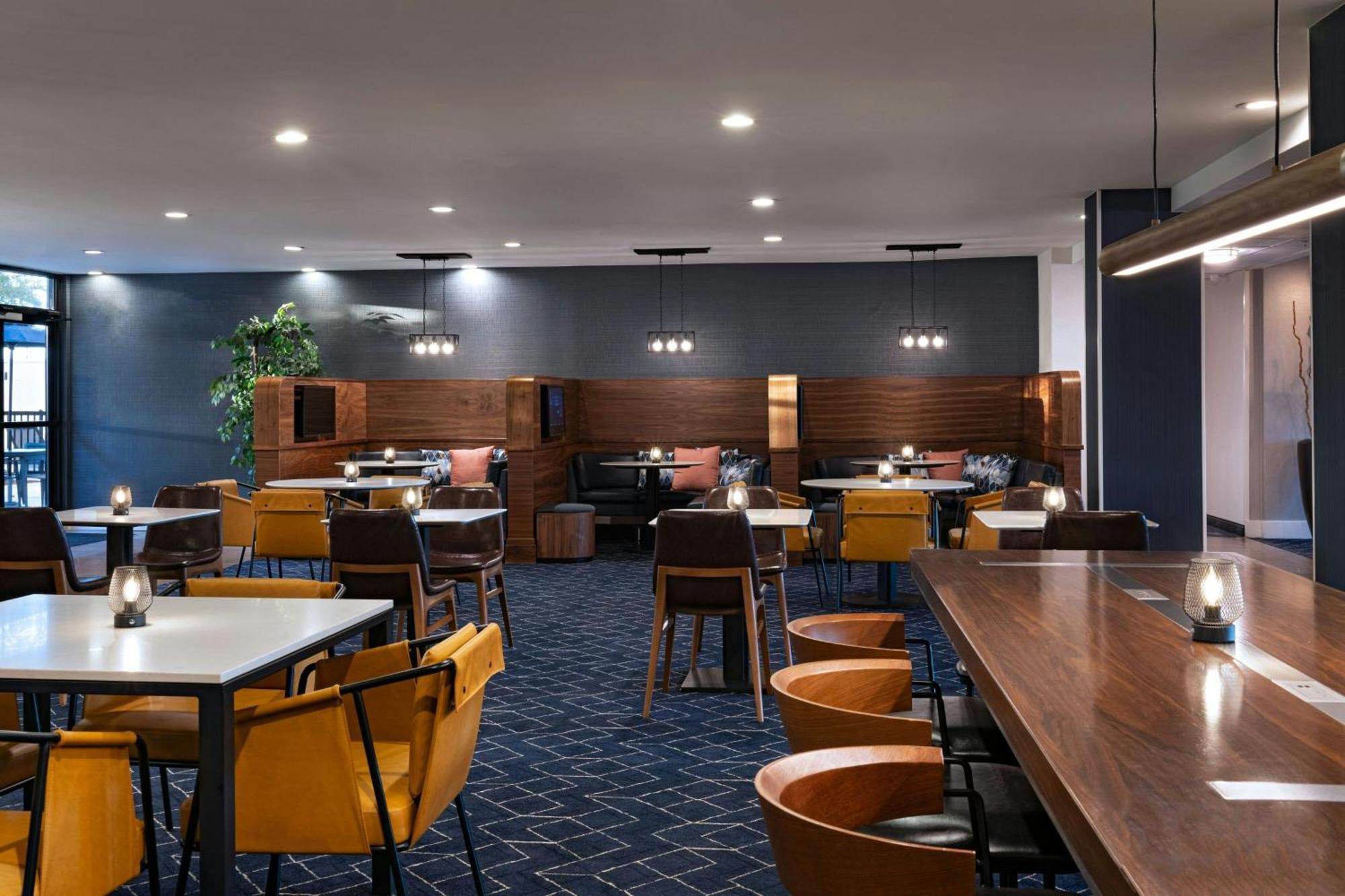 Courtyard Laredo Hotel Bagian luar foto