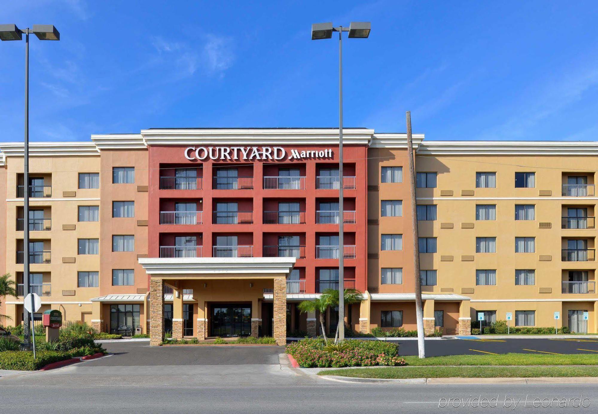 Courtyard Laredo Hotel Bagian luar foto
